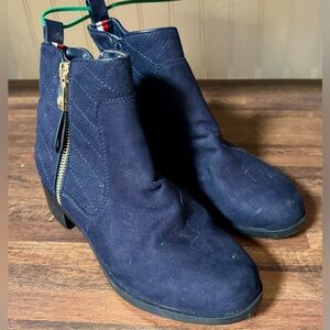 NWOB Tommy Hilfiger Women's Blue Suede Microfiber Ankle Boots Size 6.5 M